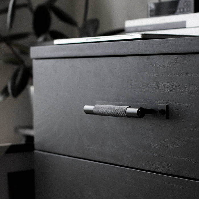 PULL BAR / PLATE / CROSS / / SMALL - Lifestyle 1