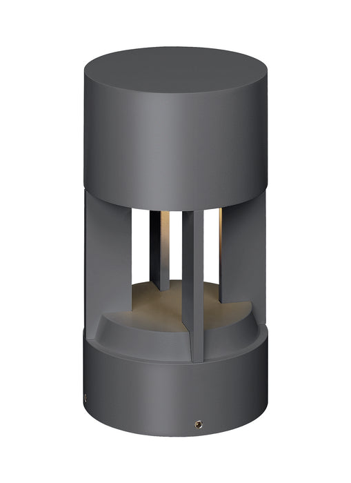 Visual Comfort Modern - OATUR - LED Outdoor Path - Turbo