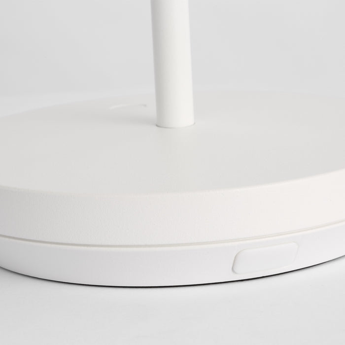 Doppia Accent Rechargeable LED Table Lamp