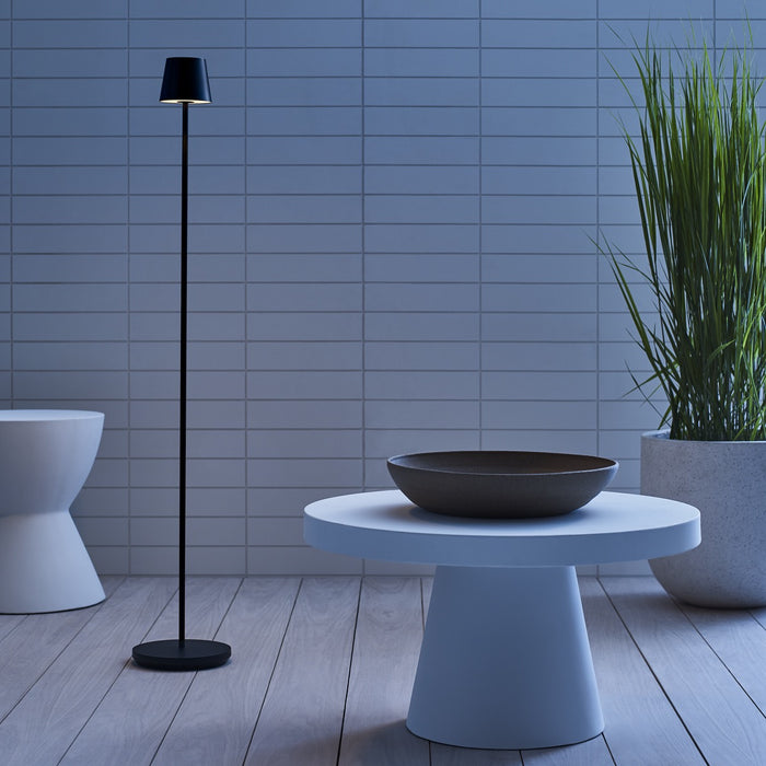 Nevis Medium Rechargeable LED Floor Lamp