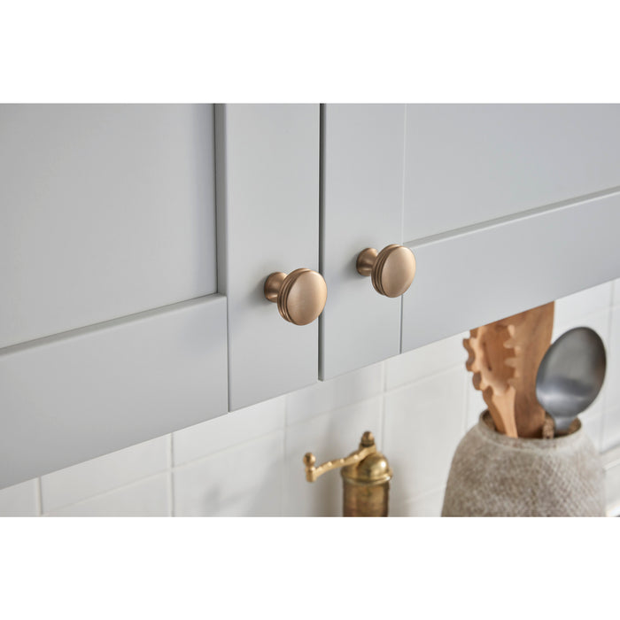 Jeffrey Alexander Marie 1-1/4" Diameter Mushroom Knob