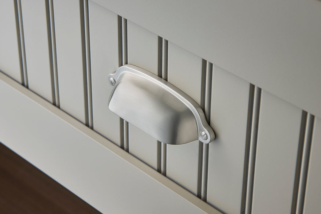 Top Knobs Charlotte Cup Pulls