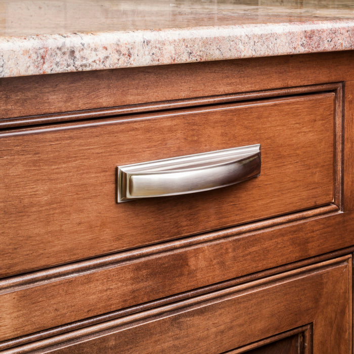 Jeffrey Alexander Annadale 96 mm Center-to-Center Cup/Bin Pull