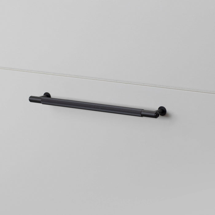 PULL BAR / LINEAR / / MEDIUM - Packshot 1