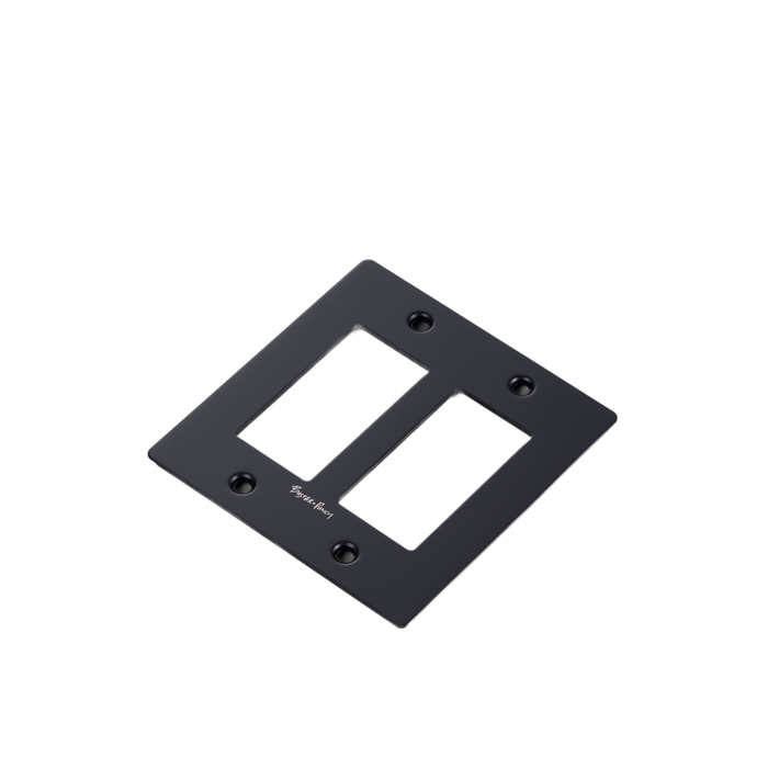 2G PLATE / WITH LOGO - Cut Out 1