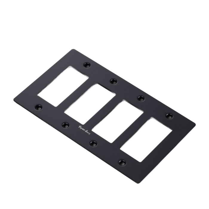 4G PLATE / WITH LOGO - Cut Out 1