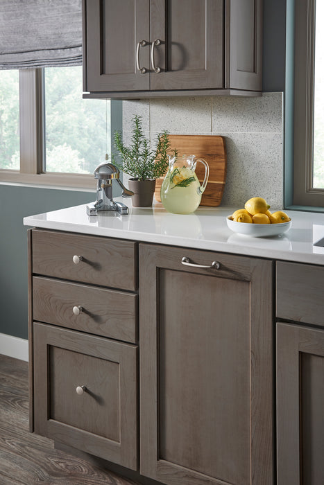Top Knobs Lund Round Knobs